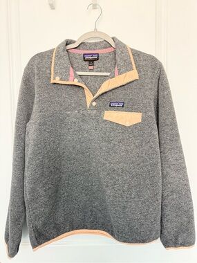 Patagonia Lightweight Synchilla Snap-T Fleece Pullover - Gray/Peach Women Small